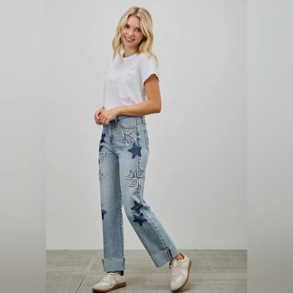 High Rise Stretchy Embroidered Jeans - Picture 2 of 6
